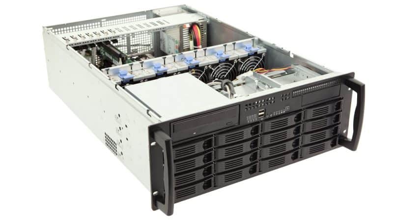Server Vs Desktop What S The Difference Cyber Risk Server Vs Desktop What S The Difference Cyber Risk